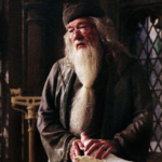 Sir Michael Gambon, yang berperan sebagai Profesor Albus Dumbledore di film Harry Potter meninggal dunia. Foto: Ist