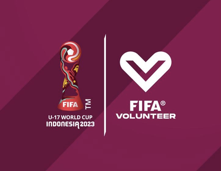 Volunteer Piala Dunia U-17 akan menerima seragam adidas edisi khusus, yang hanya boleh dipakai saat shift. Volunteer menerima item edisi khusus, makanan selama shift mereka, akses ke transportasi umum gratis, dan 100 + kenangan seumur hidup. Foto: PSSI