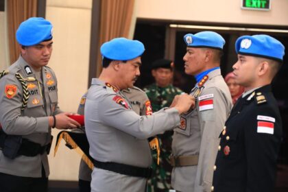 Wakapolri Komjen Pol Agus Andrianto memimpin Upacara Purna Tugas Kontingen Gharba Satgas FPU 4 Minusca, sekaligus Penganugerahan Tanda Kehormatan Satyalencana Bhakti Buana di Rupattama Gedung Utama Mabes Polri, Jakarta, Selasa (26/9).