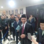Pj Gubernur, Heru Budi Hartono usai paripurna DPRD DKI.(foto dok ipol.id)