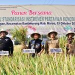 Pj Gubernur Bahtiar Panen Raya Padi Bersama Petani di Tengah El Nino. Foto/IST