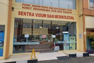 Sultan Rif'at Alfatih, korban kecelakaan kabel fiber optik di Jalan Pangeran Antasari, Jakarta Selatan kini dalam perawatan intensif oleh tim dokter gabungan di Rumah Sakit (RS) Polri Kramat Jati, Jakarta Timur.