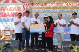 Tingkatkan Pemerataan, OJK Gelar Pasar Keuangan Rakyat di Sumbawa Barat. Foto/OJK 