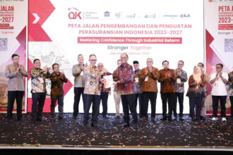 Otoritas Jasa Keuangan (OJK) secara resmi meluncurkan Peta Jalan Pengembangan dan Penguatan Perasuransian Indonesia 2023-2027 dengan mengambil tema “Restoring Confidence through Industrial Reform”. Foto/dok/ojk