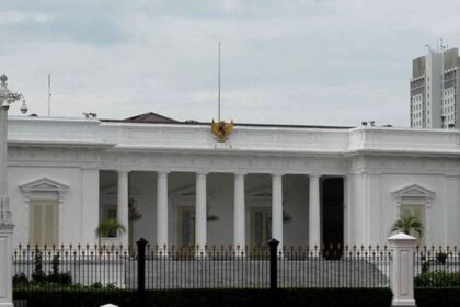 Rekayasa arus lalu lintas diberlakukan saat acara Istana Berbatik yang akan digelar malam ini di depan Istana Merdeka, Jakarta Pusat. Foto: NTMC