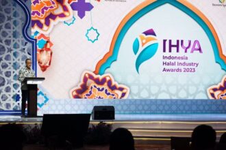 Menteri Perindustrian Agus Gumiwang Kartasasmita di Indonesia Halal Industry Awards 2023 di Jakarta. Foto: Kemenperin