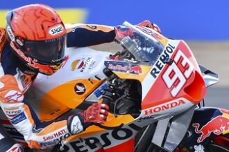 Marc Marquez menuju Indonesia guna mengikuti MotoGP Mandalika 2023. (AP/Rui Vieira)