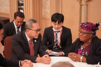 Menteri Perdagangan RI, Zulkifli Hasan melakukan pertemuan bilateral dengan Direktur Jenderal World Trade Organization (WTO). Foto: kemendag