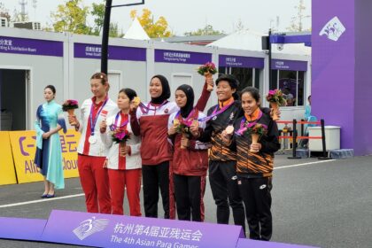 Tim para-balap sepeda tambah pundi-pundi medali Indonesia dengan raihan dua medali emas. Prestasi ini diperoleh melalui dua atlet, Sri Sugiyanti dan Muhammad Fadli Immammudin. Foto: dok/npcindonesia