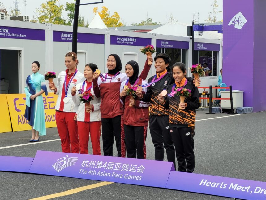 Tim para-balap sepeda tambah pundi-pundi medali Indonesia dengan raihan dua medali emas. Prestasi ini diperoleh melalui dua atlet, Sri Sugiyanti dan Muhammad Fadli Immammudin. Foto: dok/npcindonesia