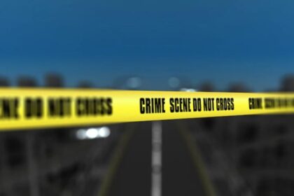 Ilustrasi - Dilarang memasuki tempat kejadian perkara (TKP) saat garis police line diberikan oleh kepolisian. Foto: Freepik