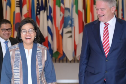 Menteri Keuangan Sri Mulyani seusai menghadiri OECD Council Meeting di Kota Paris, Prancis, Selasa (10/10). Foto: Kemenkeu