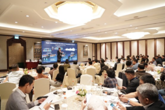 Huawei menggelar acara OptiX Club 2023 bertema F5G Evolution Unleashing Green Digital