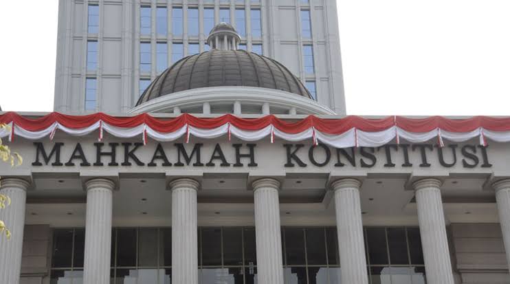 Gedung MK di kawasan Jakarta Pusat dijaga ketat pihak kepolisian..(foto dok MKRI)