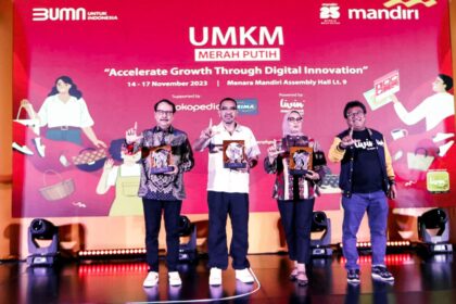 Berkolaborasi dengan PT Rintis Sejahtera (Jaringan Prima), Bank Mandiri kembali menggelar program UMKM Merah Putih 2023 di Jakarta, Selasa (14/11). Program kali ini bertajuk “Accelerate Growth Through Digital Innovation” yang berfokus pada peningkatan kemampuan adaptasi serta perkembangan bisnis terhadap ekosistem digital. Foto: Bank Mandiri