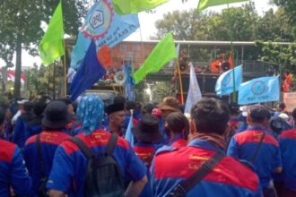 Aksi buruh di Jakarta yang terus memperjuangkan haknya beberapa waktu lalu.