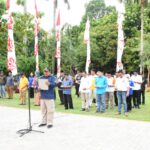 Deklarasi kampanye pemilu damai dibaca oleh para peserta pemilu tingkat kota dan penandatanganan Deklarasi Pemilu Damai 2024 dilakukan di halaman kantor Pemkot Jakarta Timur, Selasa (21/11).