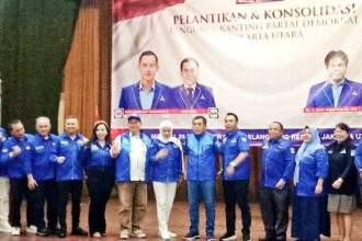 Ketua DPD Demokrat DKI Jakarta, Mujiono ketujuh dari kanan.(foto Sofian/ipol.id)