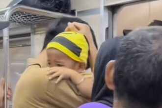 Viral tangan anak kecil terjepit di pintu KRL di Stasiun Kebayoran Lama. Foto: IG, @ulujamitv (tangkap layar)