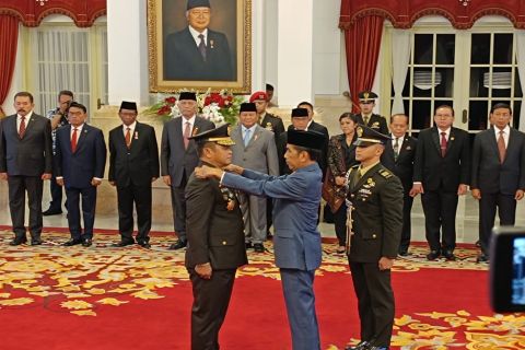 Tok, Jokowi Resmi Melantik Letjen TNI Maruli Simanjuntak Sebagai KSAD ...