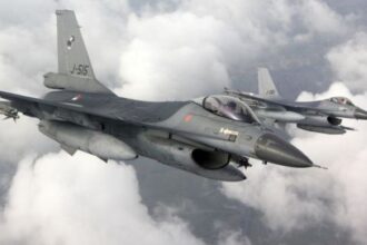 Tampak pesawat F-16 milik Belanda yang akan diserahkan ke Ukraina. Foto: cukrinform