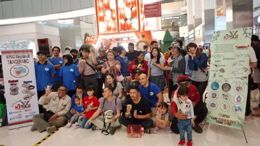 Gelaran spektakuler dunia hewan bertajuk "Santa Paws 2023" yang digelar di Atrium Mall Off Indonesia (MOI), Kelapa Gading, Jakarta Utara berlangsung meriah, Sabtu (9/12/2023). Foto/Istimewa