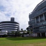 Gedung Jaksa Agung Muda Pidana Khusus atau Gedung Bundar Kejaksaan Agung dan Menara Kartika Adhyaksa Kejaksaan RI yang berlokasi di Kebayoran Baru, Jakarta Selatan. Foto: Yudha Krastawan/ipol.id