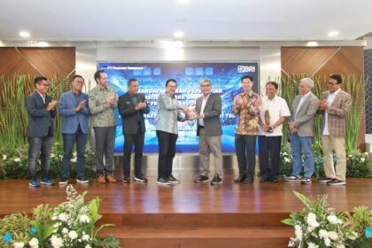 PT Bank Rakyat Indonesia (Persero) Tbk atau BRI melakukan perjanjian kerjasama dengan PT Freeport Indonesia yang melakukan penandatanganan perjanjian trade facility secara bilateral di Jakarta (8/12). Foto: Dok BRI