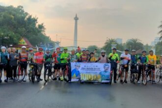 Para almuni FKUB Malang, siap gowes mempromosikan gaya hidup sehat dan tetap berkarya di usia lanjut. Foto: tim /ipol.id