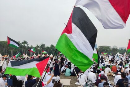 Munajat 212 yang digelar di Monas, Jakarta Pusat, Sabtu (2/12). Foto: Musni Umar (Medsos)