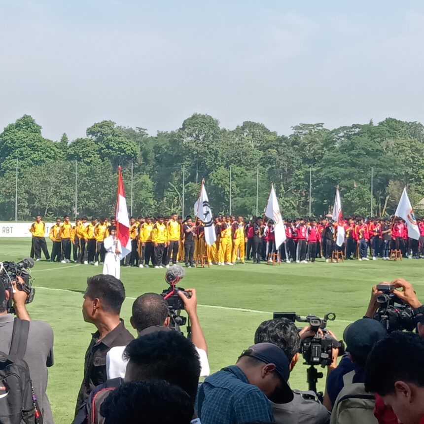 Prabowo Membuka Turnamen sepakbola Nusantara Open 2023 sekaligus Meresmikan akademi Sepakbola Garudayaksa di Cilengsi, Bogor. Foto/ipol