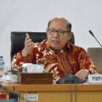 Sekretaris DPD PDIP DKI Jakarta, Pantas Nainggolan saat memimpin rapat Bapemperda.(foto dok setwan DPRD DKI)