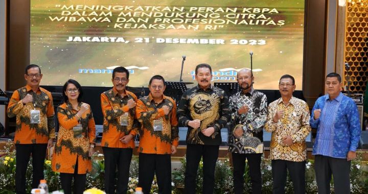 Keluarga Besar Purna Adhyaksa (KBPA) memperingati HUT ke-57 di Badiklat Kejaksaan, Kamis (21/12). Foto: Istimewa