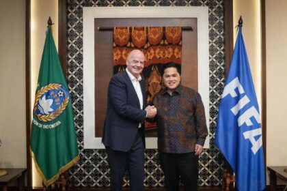 Presiden FIFA Gianni Infantino dan Ketum PSSI, Erick Thohir. Foto: PSSI