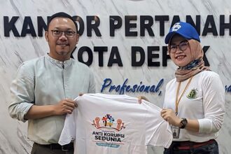 epala BPN Kota Depok Indra Gunawan menerima kunjungan kerja Kajari Kota Depok Silvia Desty Rosalina dalam rangka Hari Anti Korupsi Sedunia, Jumat, 8 Desember 2023. (Foto BPN Kota Depok)