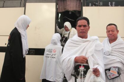 Kemenkes membuka rekrutmen tenaga kesehatan haji 2024. Foto: Kemenag