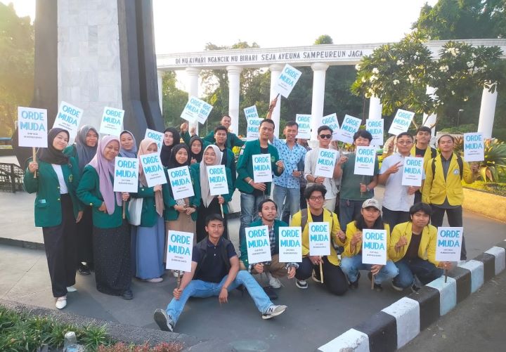 Sejumlah aktifis dan mahasiswa di Kota Bogor yang tergabung ke dalam BEM se-Kota Bogor akhirnya mendeklarasikan gerakan Orda, Kamis (21/12). Foto: Ist