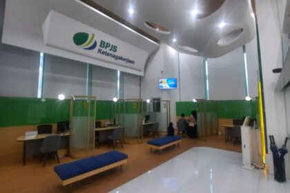 Kepala Kantor Cabang BPJS Ketenagakerjaan Grha BPJamsostek Andry Rubiantara memberi saran agar peserta yang kehilangan kartu BPJS Ketenagakerjaan fisik dengan mendapatkan kartu digital.
