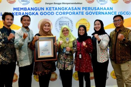 PT Pegadaian meraih predikat Indonesia Most Trusted Company berdasarkan penilaian Corporate Governance Perception Index (CGPI) dalam ajang yang diselenggarakan oleh The Indonesian Institute for Corporate Governance (IIGC) bersama majalah SWA di Hotel Shangri-La Jakarta. Foto: Pegadaian