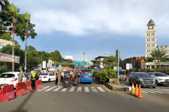 Potret kepadatan arus lalu lintas di Simpang Gadog, Puncak, Kabupaten Bogor. Foto: jpnn