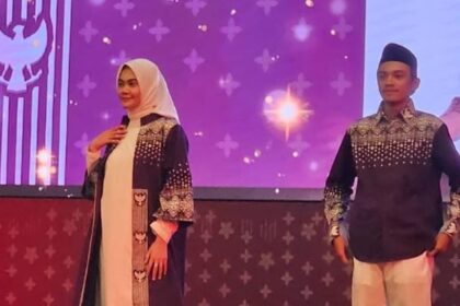 Peluncuran Batik Jamaah Haji Indonesia di Auditorium HM Rasjidi, Jakarta, Selasa (12/12). Foto: Kemenag