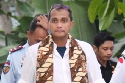 Mantan Wamenkumham, Eddy Hiariej yang terjerat kasus dugaan gratifikasi yang disidik KPK. Foto: Instagram @eddyhiariej