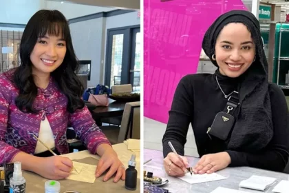 Nathania Dianda (kiri) dan Telisa Rossein (kanan), seniman kaligrafi di AS dan Kanada Foto: dok VOA, Telisa Rossein