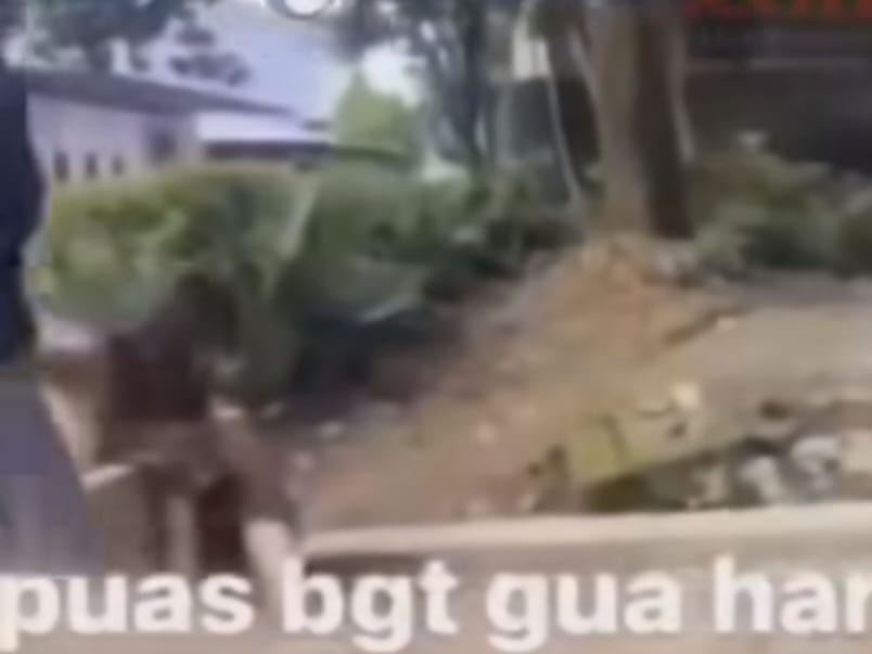 Bullying menimpa siswi SMA Negeri 4 Kota Tangerang Selatan. Foto: IG, @lensa_berita_jakarta (tangkap layar)