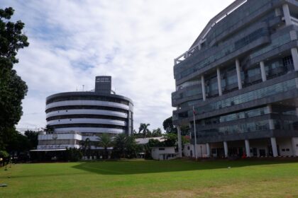 Gedung Bundar dan Menara Kartika Adhyaksa di Kompleks Kejaksaan Agung RI, Kebayoran Baru, Jakakarta, Senin (22/1/2024). Foto: Dok Pupspenkum Kejaksaan Agung