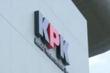 Logo Komisi Pemberantasan Korupsi di Gedung Merah Putih. Foto: Dok ipol.id/Yudha Krastawan