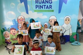 Memperhatikan “jurang digital” pada pendidikan di Indonesia, PNM menuangkan kepedulian dengan menghadirkan Ruang Pintar di berbagai pelosok daerah Indonesia.