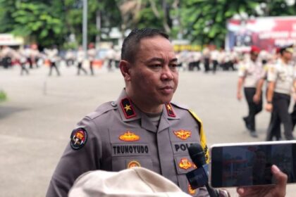 Kabid Humas Polda Metro Jaya Brigjen Pol Trunoyudo Wisnu Andiko saat menjelaskan pengamanan debat capres ketiga malam nanti. Foto: humas Polri