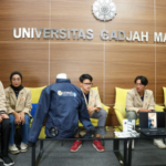 Produk ACO Jacket tercipta dari tangan dan pemikiran kreatif mahasiswa UGM melalui Program Kreativitas Mahasiswa bidang Karya Inovatif (PKM-KI) yang mendapatkan pendanaan dari Kemendikbudristek dan lolos melaju ke Pekan Ilmiah Mahasiswa Nasional (PIMNAS) 2023 di Bandung pada akhir November mendatang.