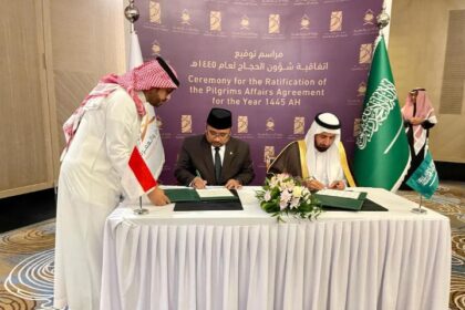 elain penandatanganan Ta'limatul Hajj, Menag juga dijadwalkan akan menghadiri Muktamar Perhajian serta melaksanakan rapat koordinasi terkait persiapan penyelenggaraan ibadah haji 1445 H/2024 M.
